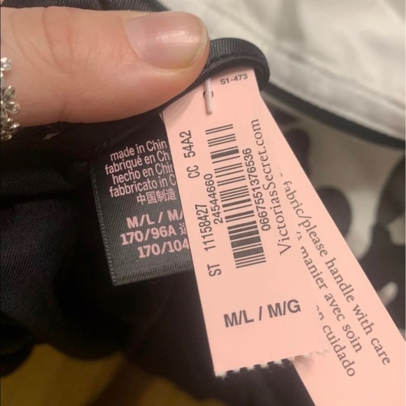 Victoria Secret Satin Robe - Picture 6 of 6